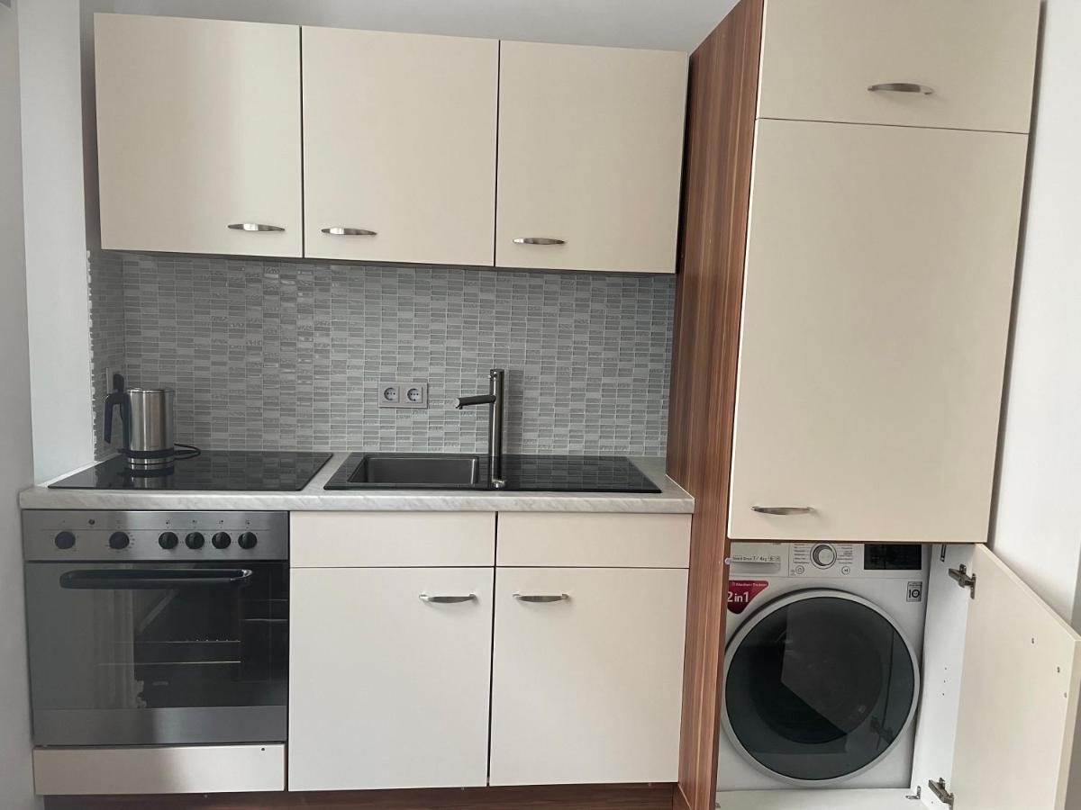 Luxury 60M2 Appartement In Wilhelmstadt Berlino Esterno foto